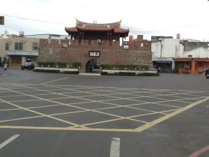 Gate at historic town of Hengchuen